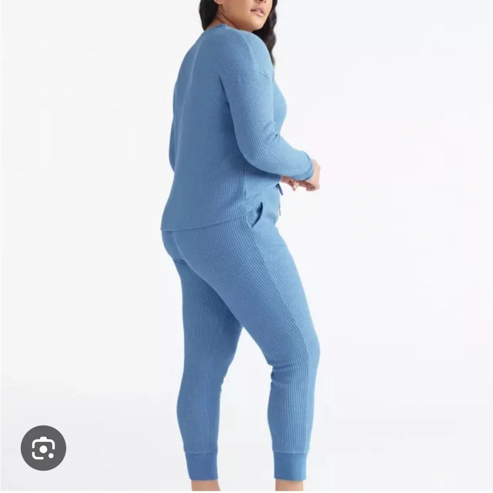 Knix waffle jogger and Henley top set